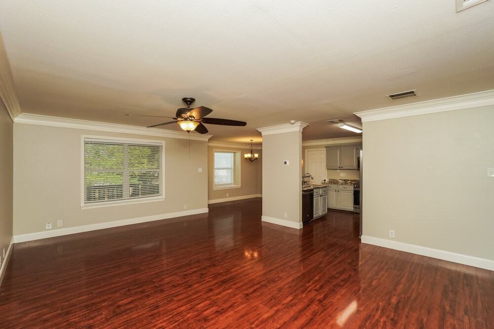 607 Limestone Flt - Photo 5 of 17