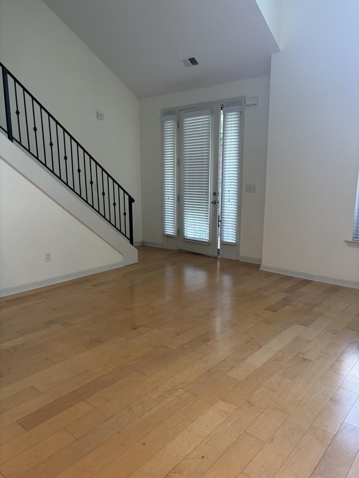 1371 Island Town Dr #1 - Photo 2 of 10