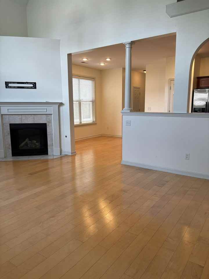 1371 Island Town Dr #1 - Photo 6 of 10