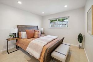 featured image of 319 Harbor Drive
