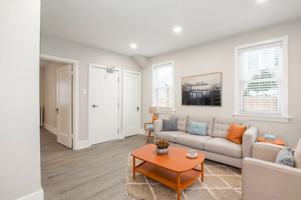 featured image of 14 Welland Ave