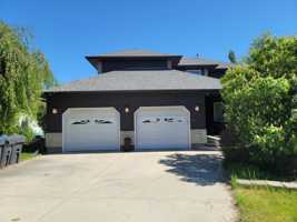 featured image of 6 49 Street Close