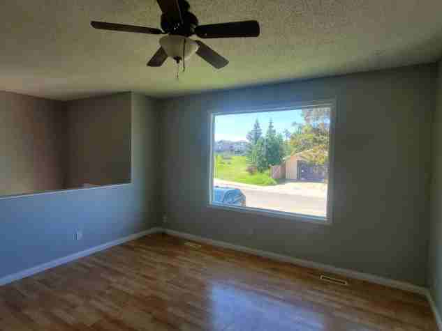 51 Westview Dr - Photo 3 of 11