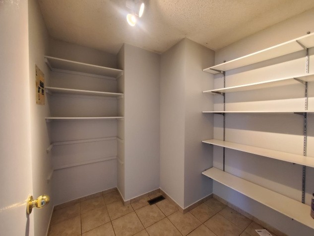 51 Westview Dr - Photo 5 of 11
