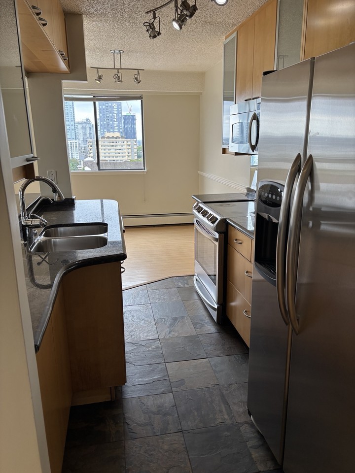 [ID#028] NEW WEST 2BR w/ views of Fraser River - Photo 6 of 35