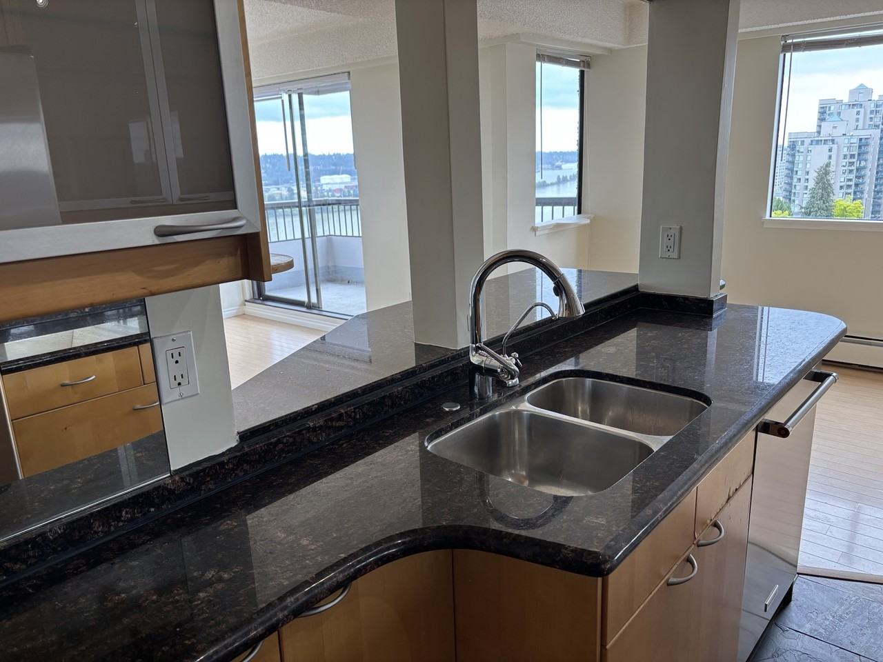 [ID#028] NEW WEST 2BR w/ views of Fraser River - Photo 7 of 35