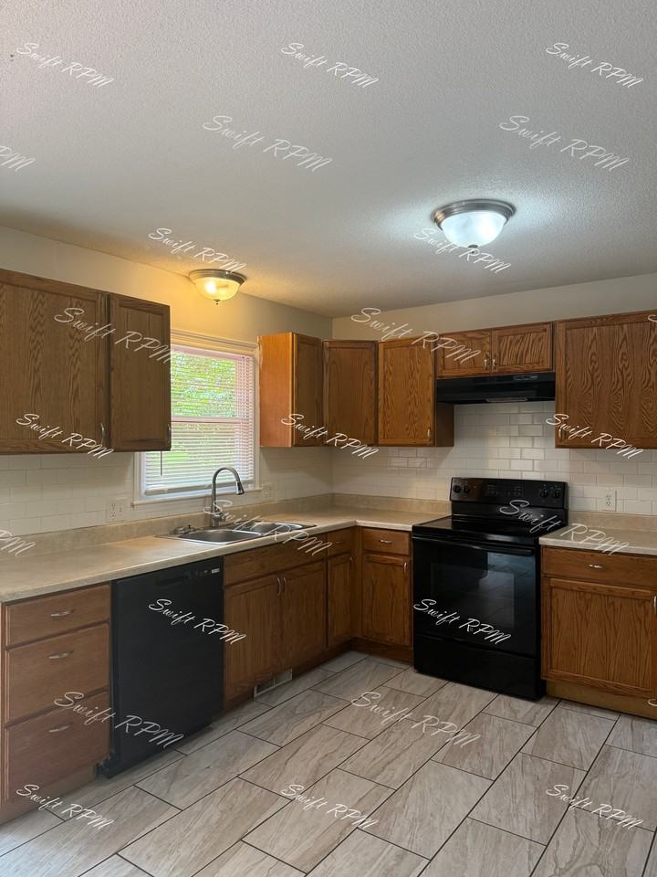 9401 E 69th St #1 - Photo 5 of 22