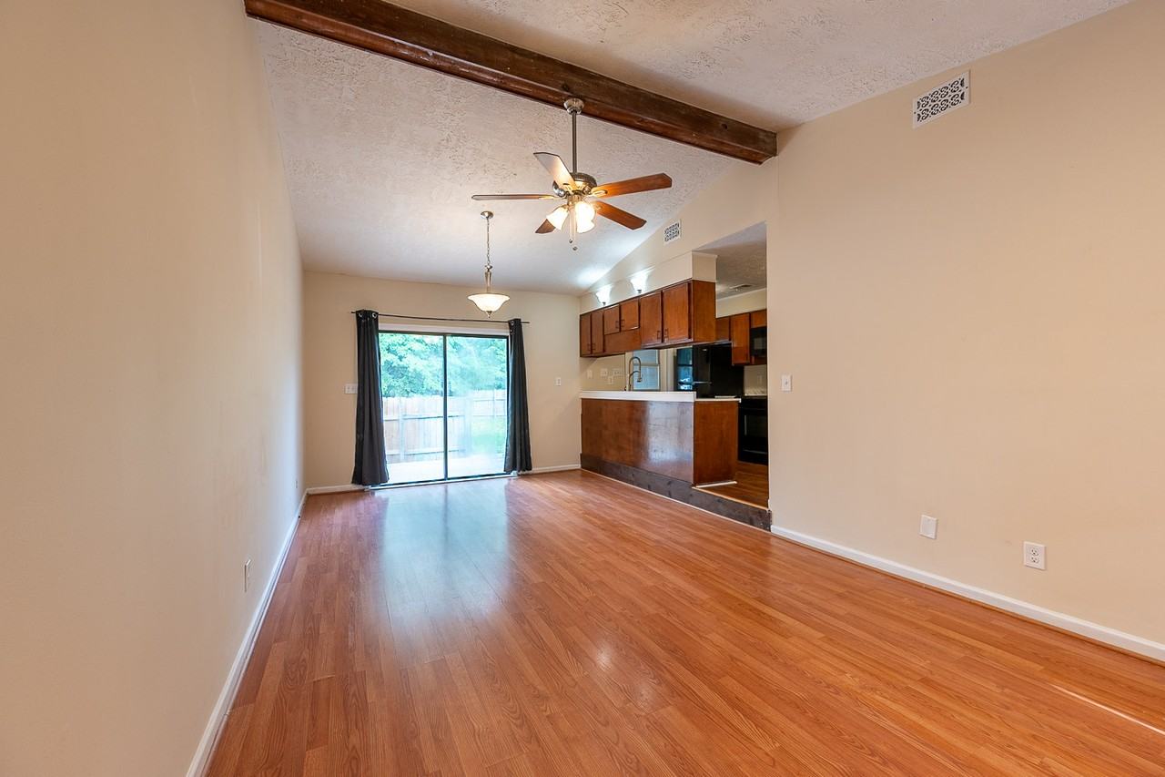 3101 Village West Dr #1 - Photo 5 of 22