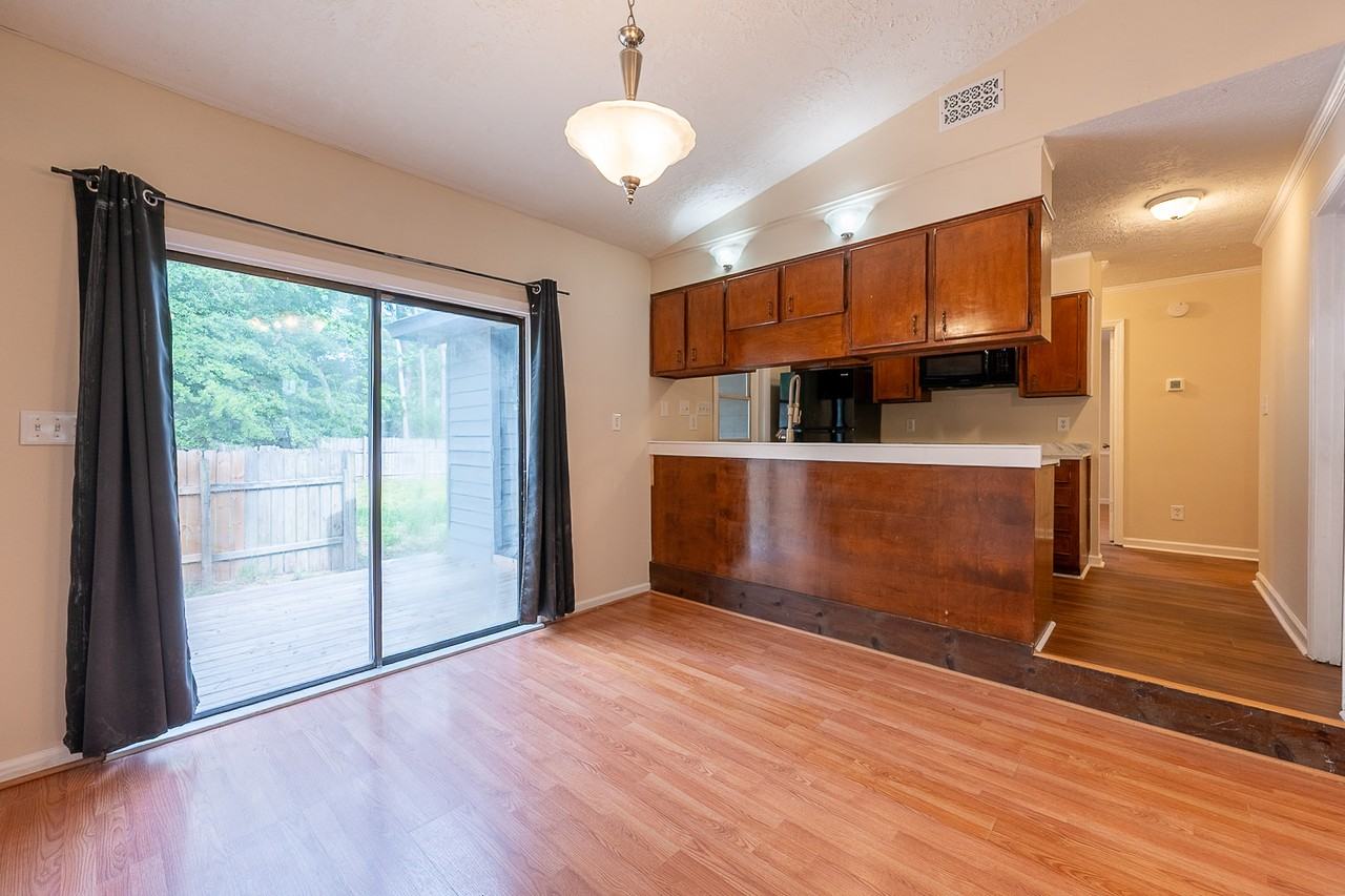 3101 Village West Dr #1 - Photo 7 of 22