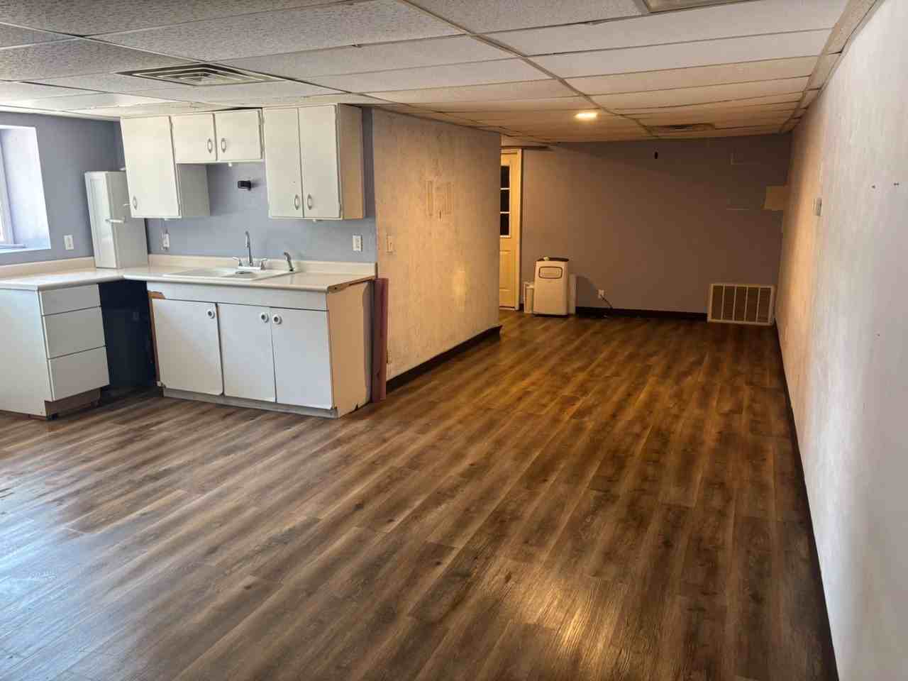 213 Elm St - Photo 2 of 10