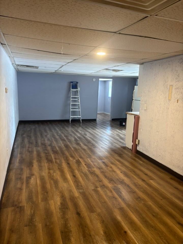 213 Elm St - Photo 4 of 10