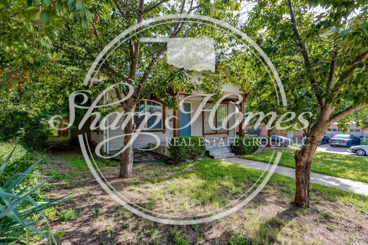 1633 Ne 11th St - Photo 5 of 20