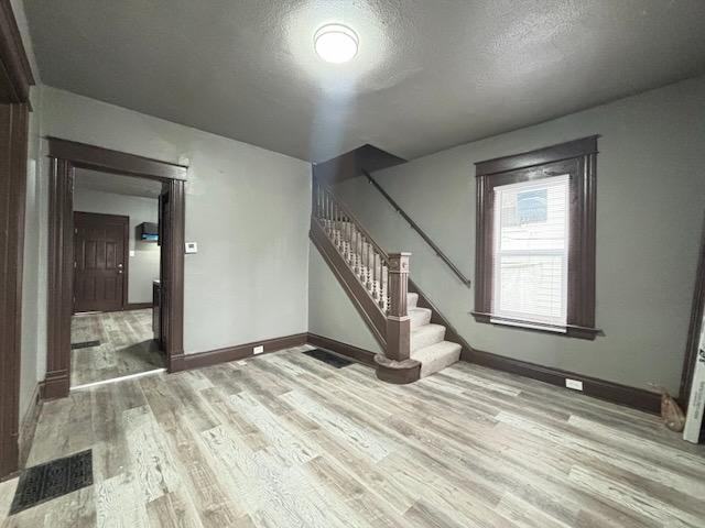 1239 Sliker Ave - Photo 6 of 12