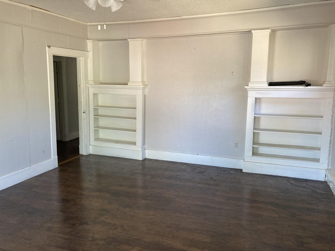 812 Sw 4th Ave #1 - Photo 2 of 14