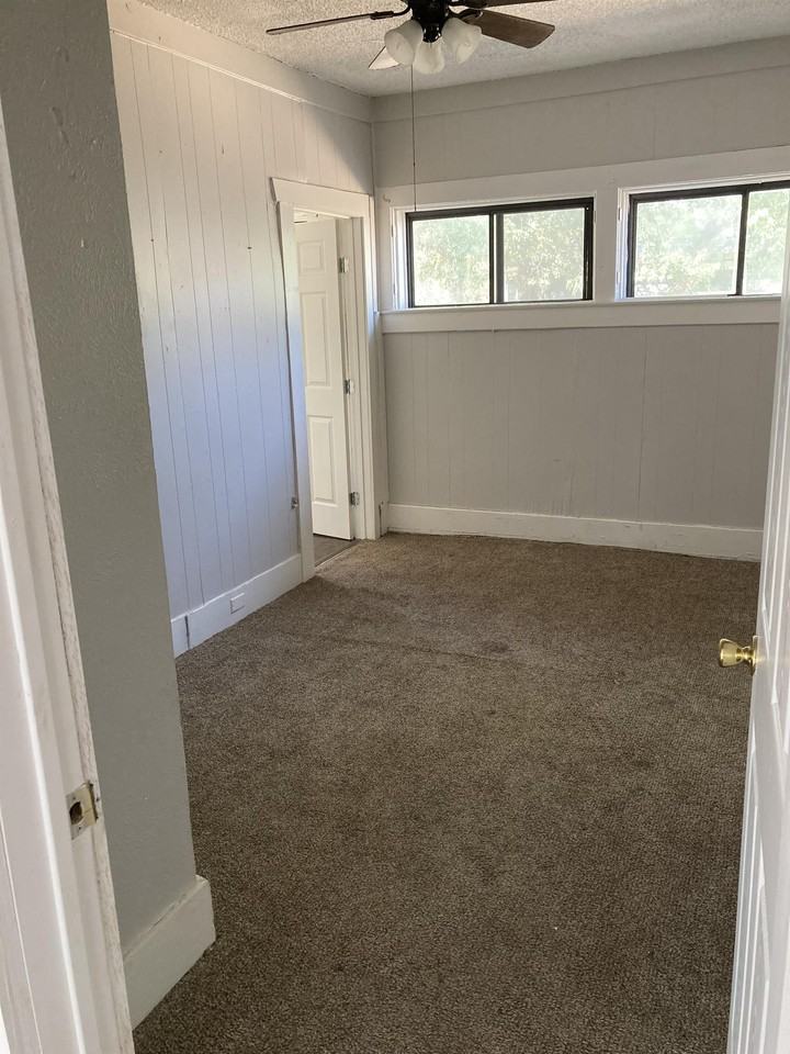 812 Sw 4th Ave #1 - Photo 6 of 14