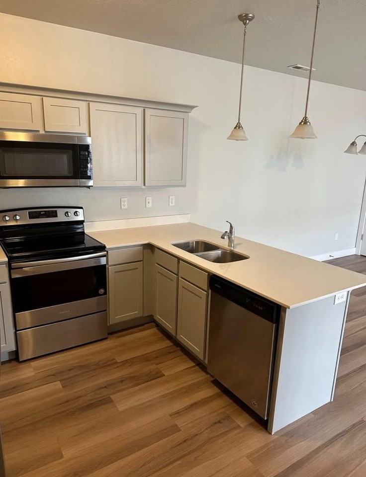 3896 W 1850 N - Photo 2 of 11
