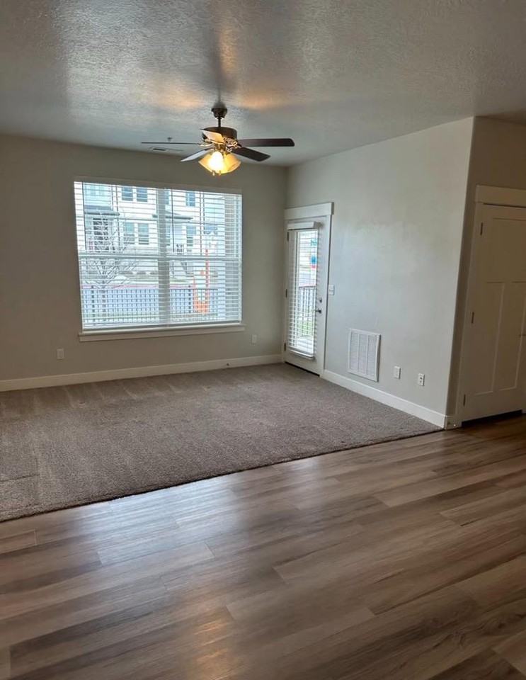 3896 W 1850 N - Photo 5 of 11