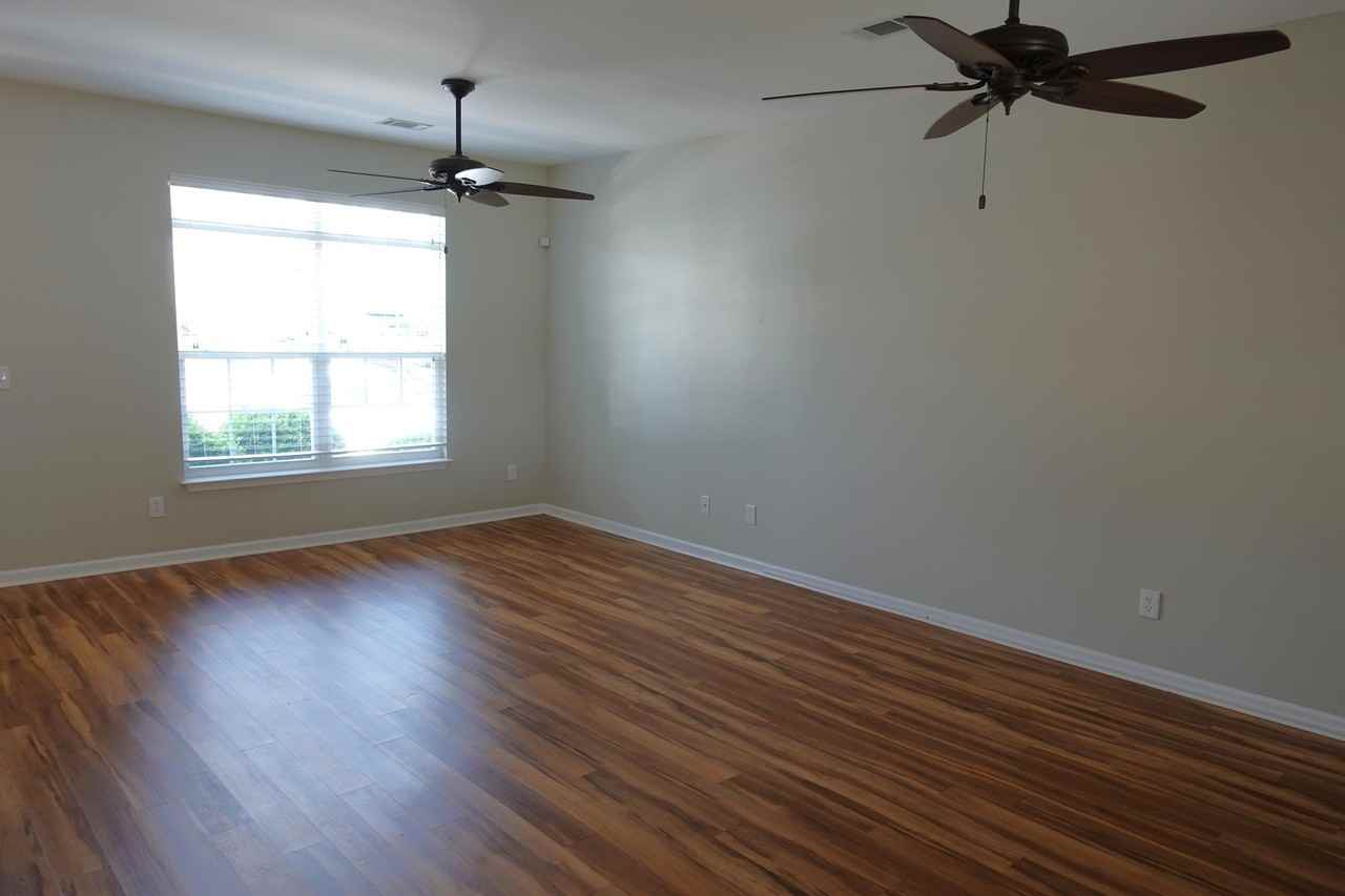 202 Elise Dr #1 - Photo 4 of 38