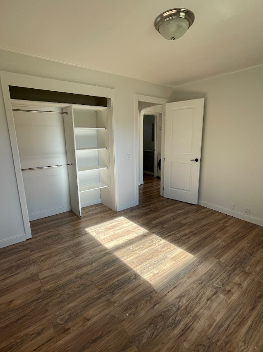 910 Valley View Dr #1 - Photo 4 of 20