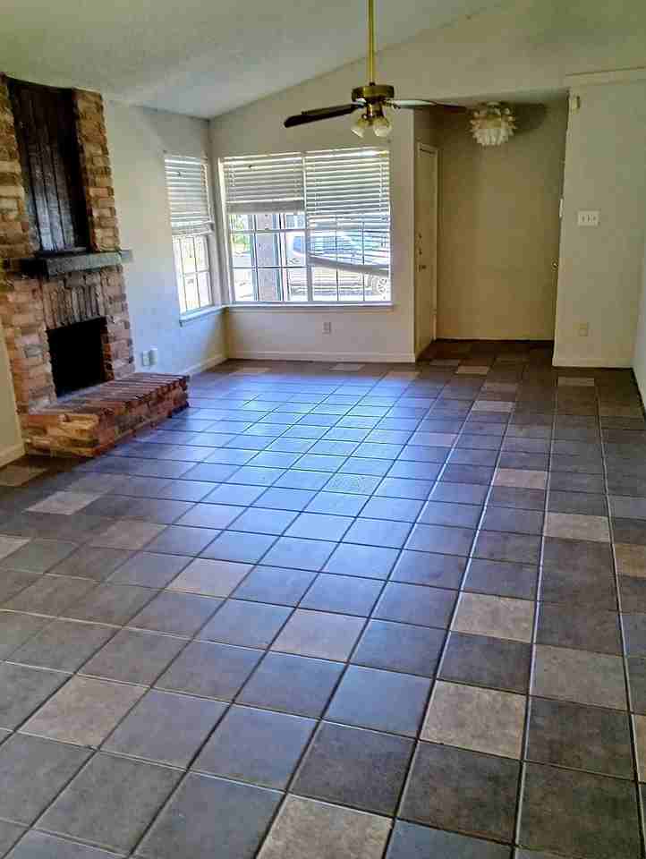 7220 Hardesty - Photo 2 of 6