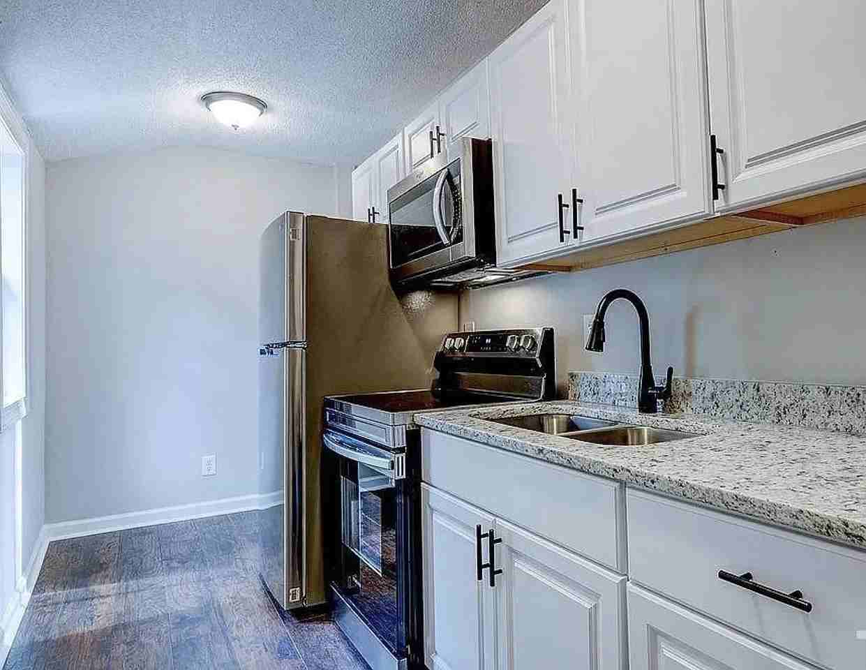 608 Dupree St - Photo 3 of 15