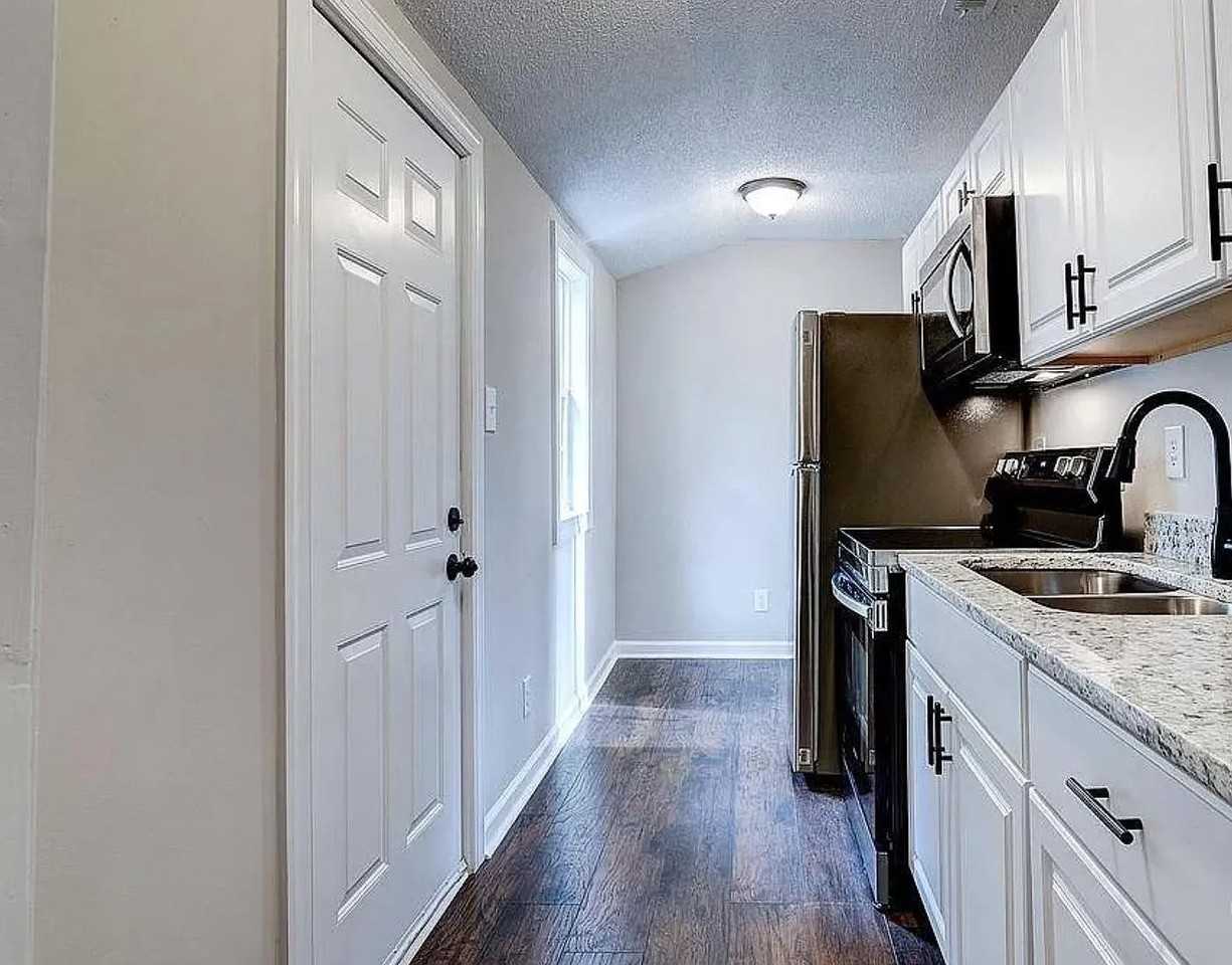 608 Dupree St - Photo 4 of 15