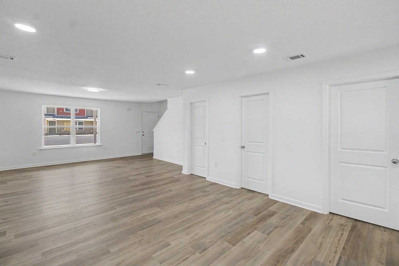 20 Frasier Ln #1 - Photo 5 of 42