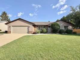 featured image of 4012 Oldwyck Dr #1