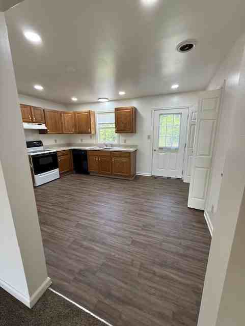 515 Fairfield St #515 - Photo 4 of 18
