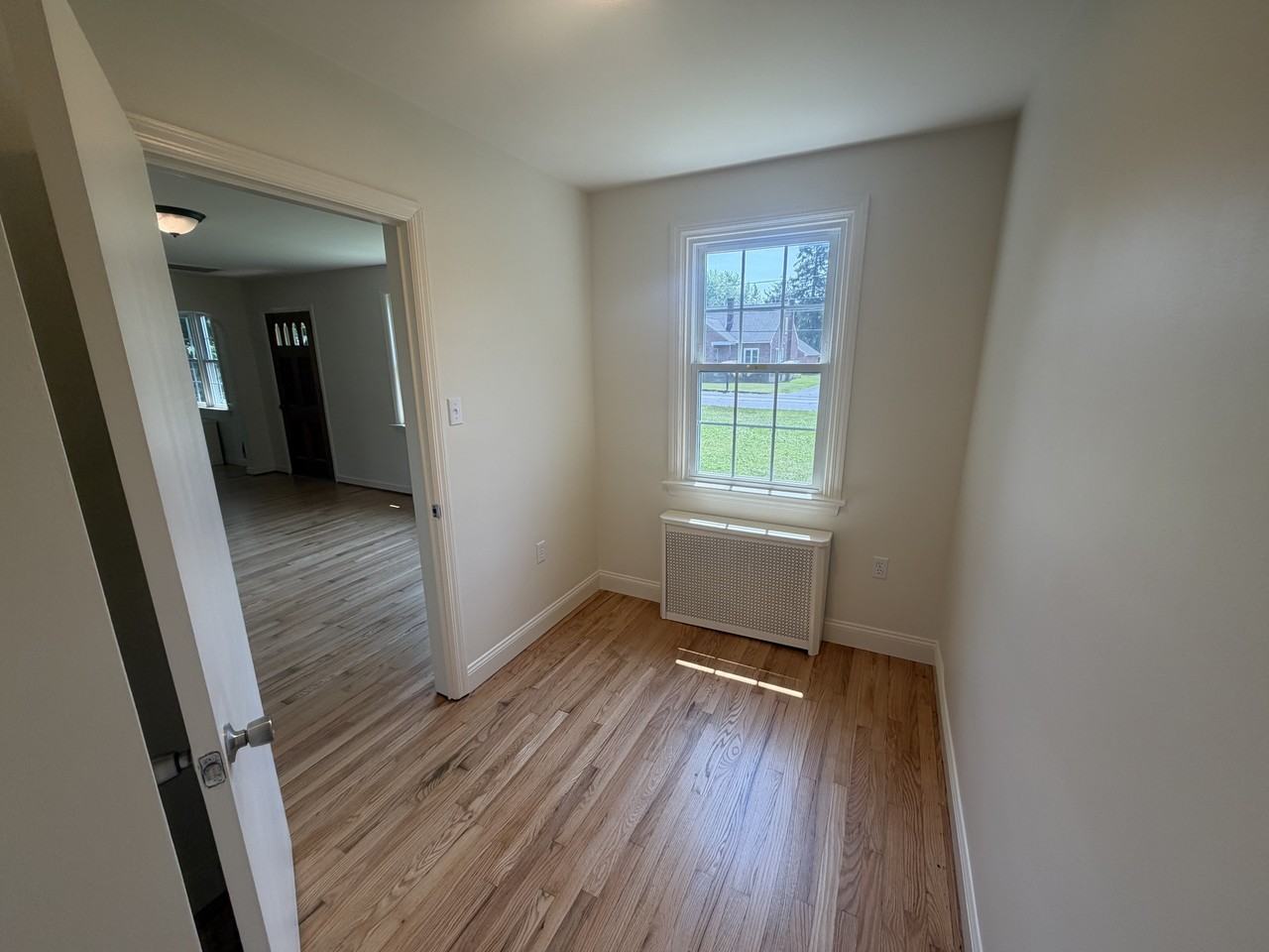 488 W 4th St #1 - Photo 7 of 11