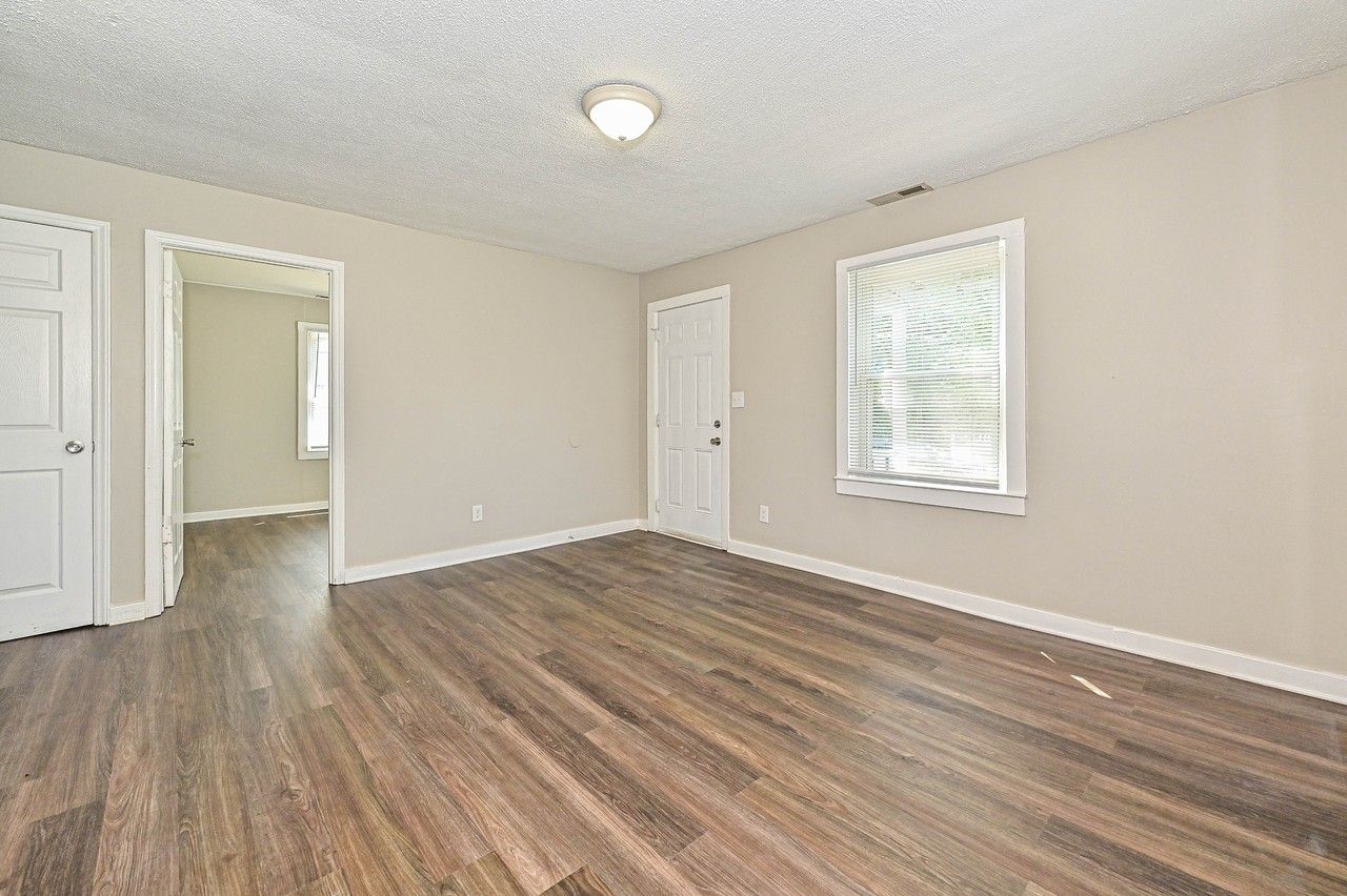 3516 Jonquil St #1 - Photo 4 of 16