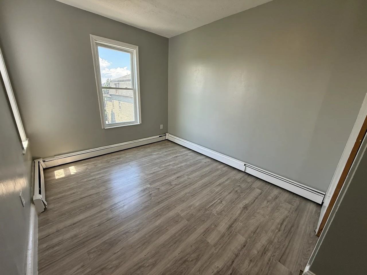 26 Alpine Pl #3 - Photo 4 of 8
