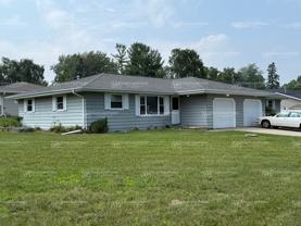 827 Glenpark Dr #827 - Photo 1 of 1