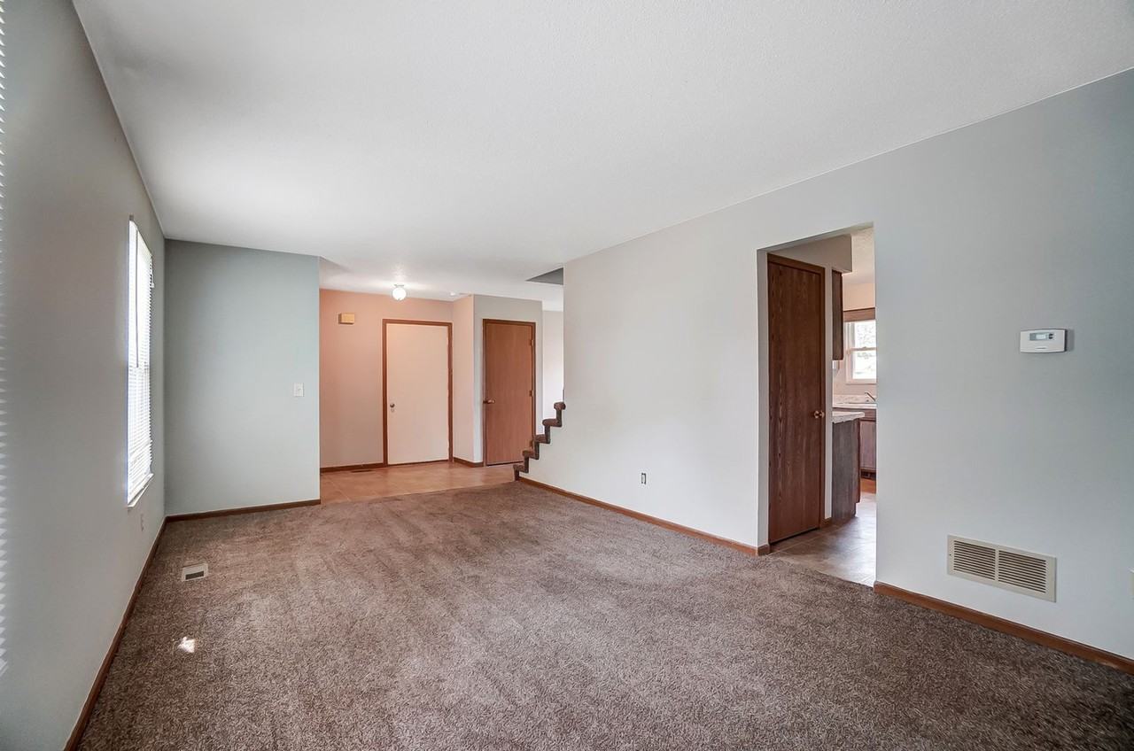 3540 Willow Run Dr - Photo 4 of 27