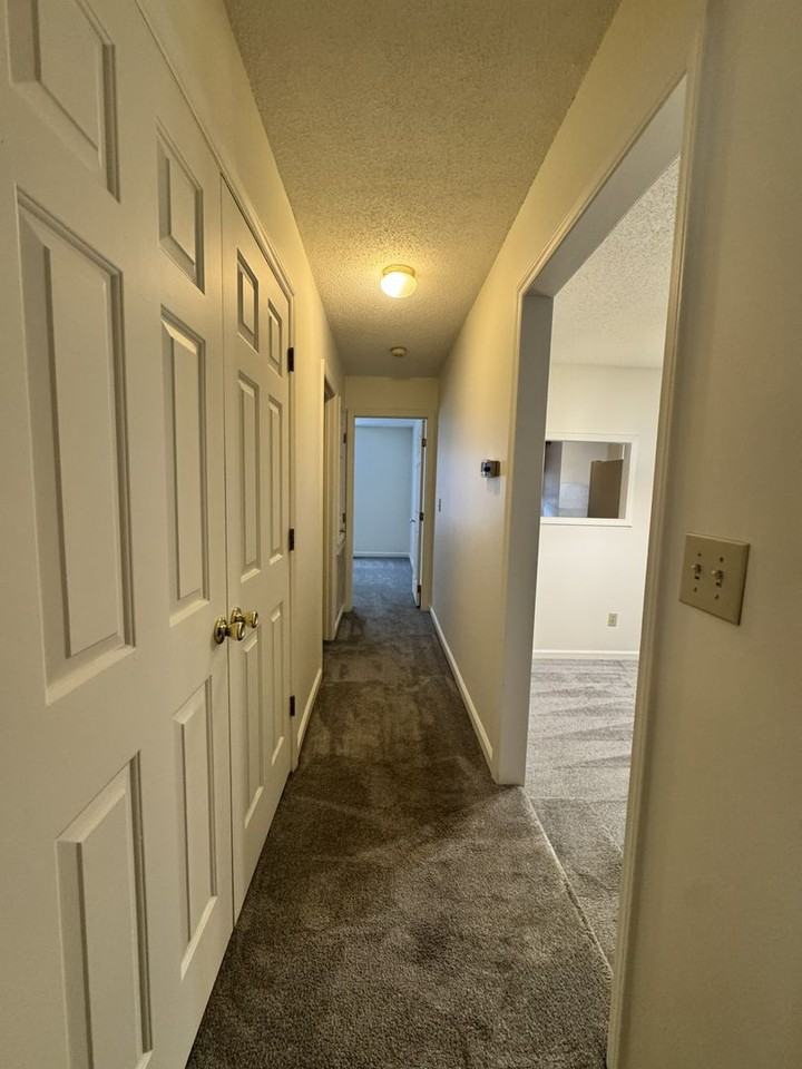 133 Columbine Dr - Photo 4 of 14