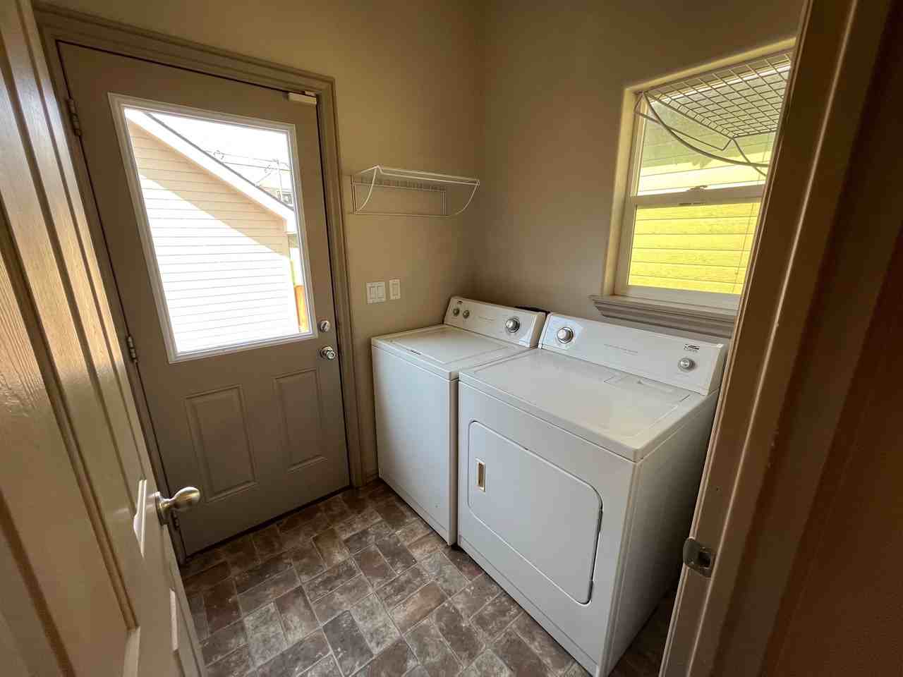 1011 N 30th St - Photo 7 of 18