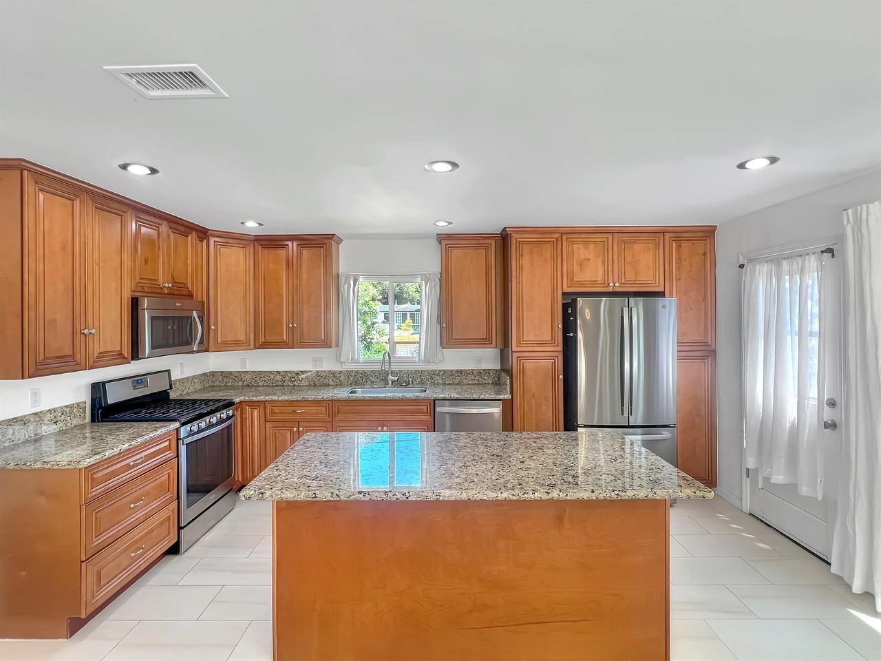 13902 Powers Rd #1 - Photo 6 of 26