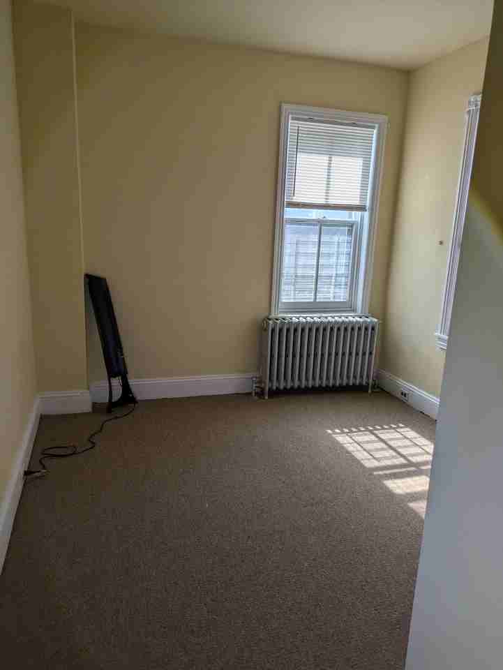 720 S Harrison St #1 - Photo 5 of 7