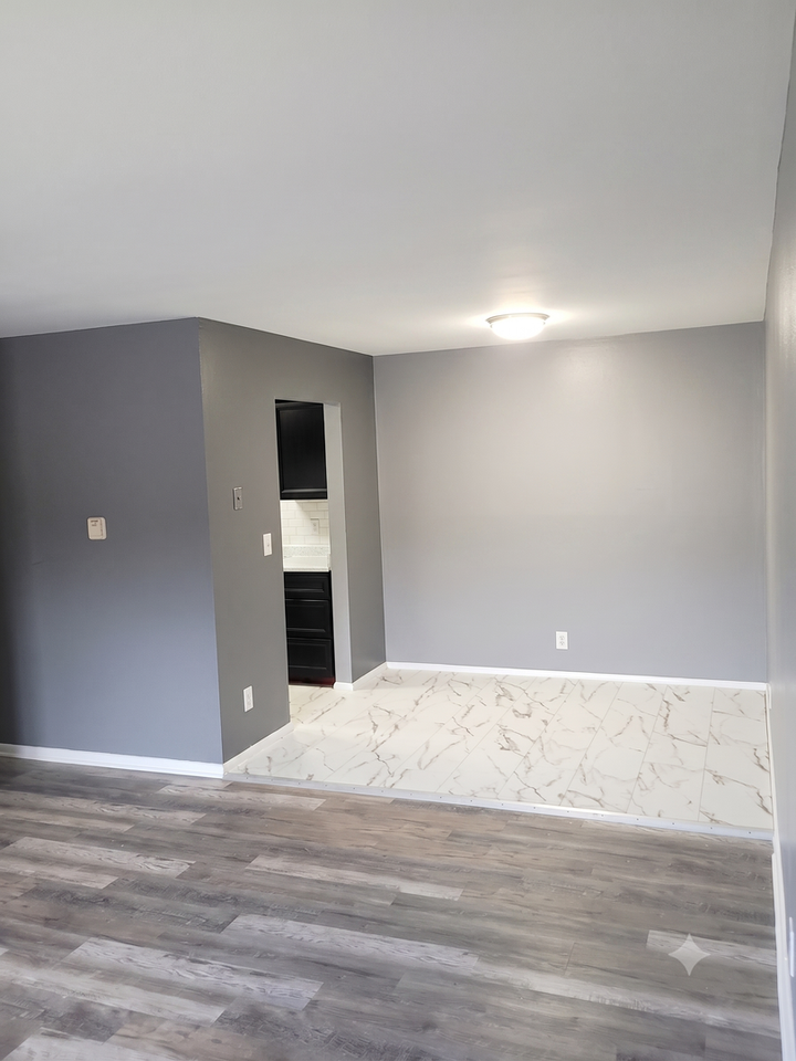 5904 50th Ave - Photo 6 of 9