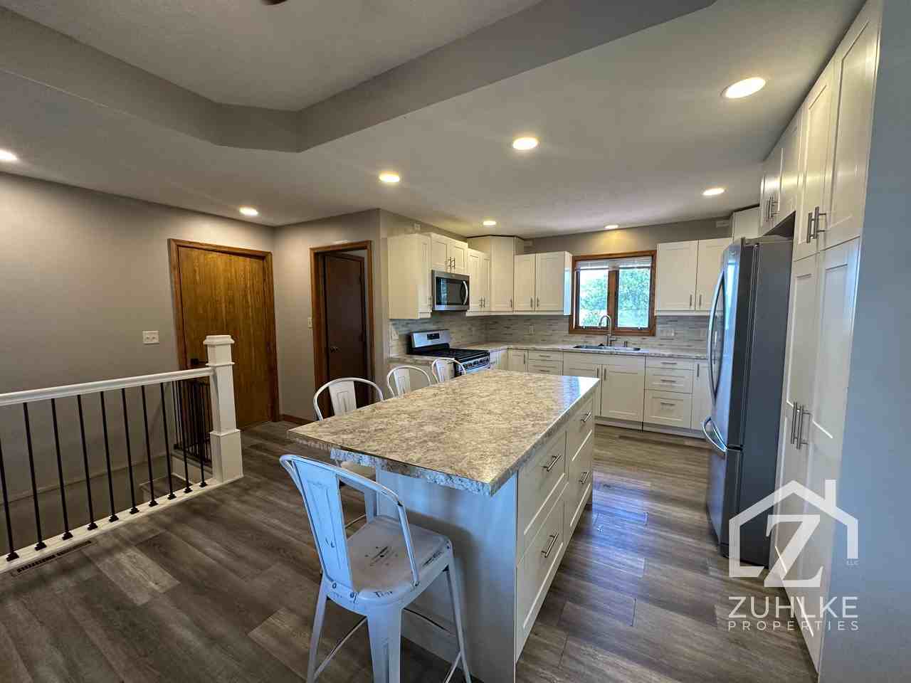 320 N Sunset St #1 - Photo 5 of 14