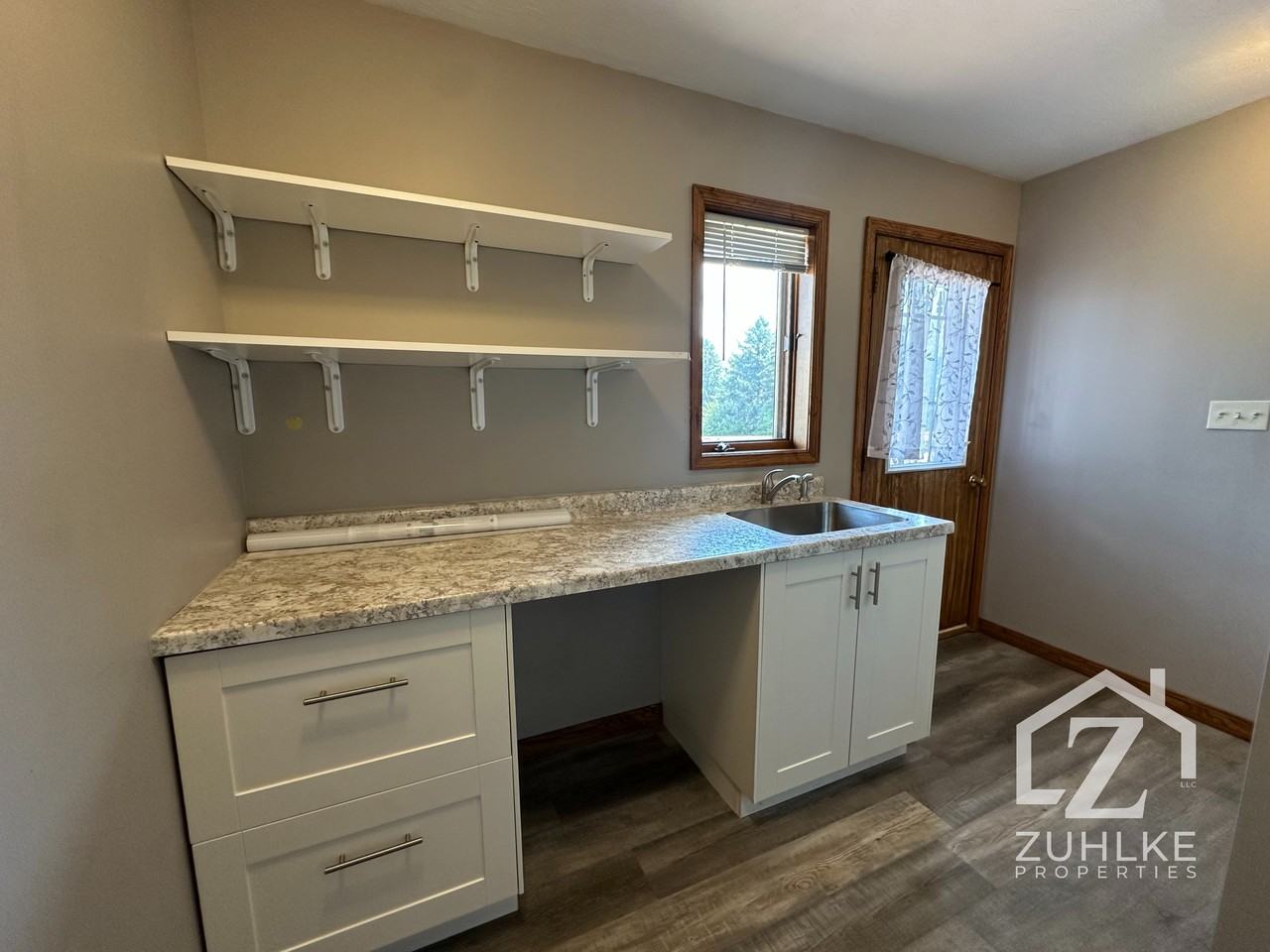 320 N Sunset St #1 - Photo 6 of 14