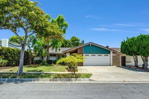 featured image of 18096 Lemon St #1