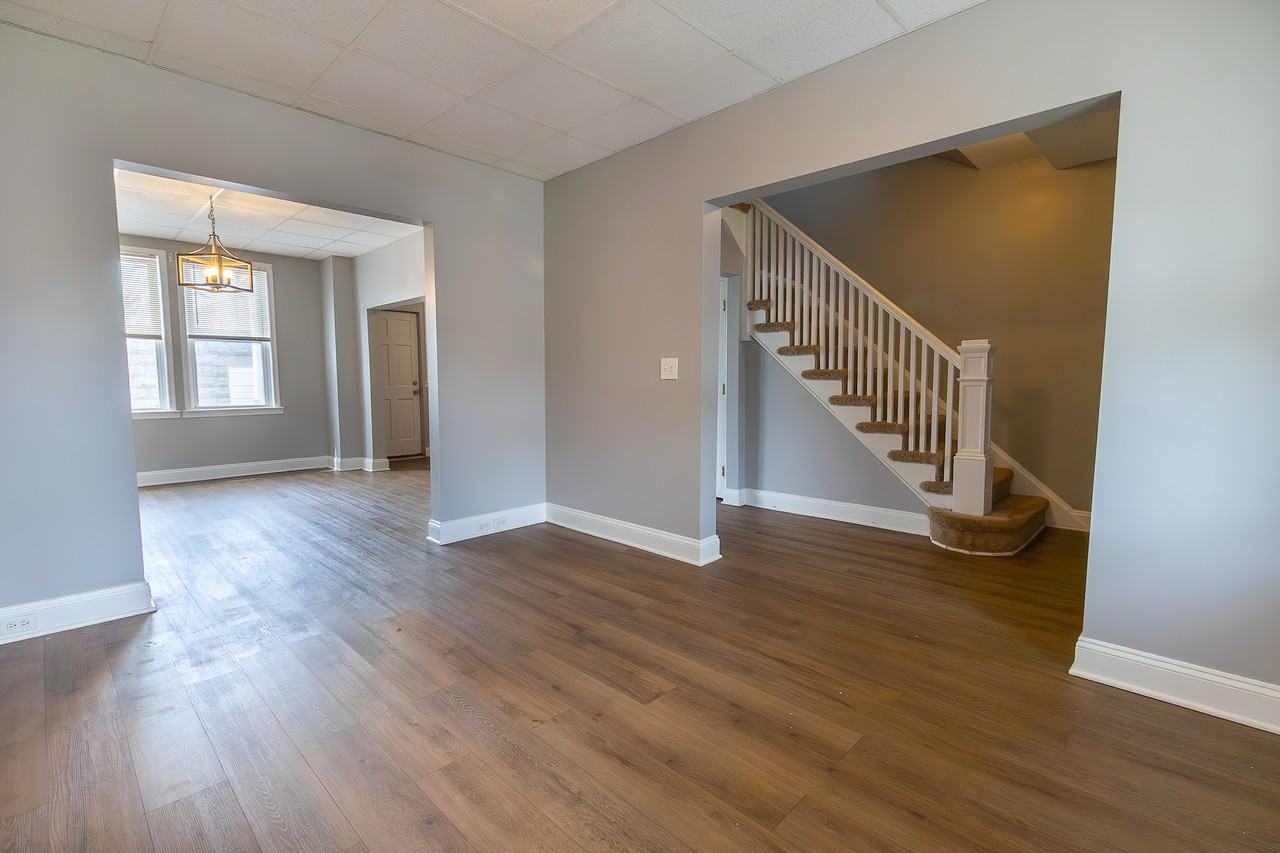 3063 Mayfield Ave #1 - Photo 5 of 30