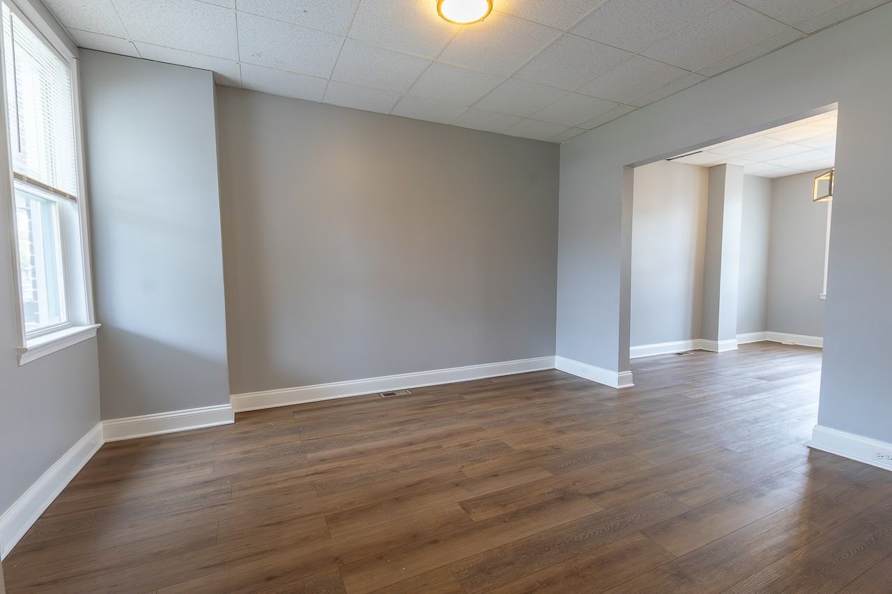 3063 Mayfield Ave #1 - Photo 7 of 30