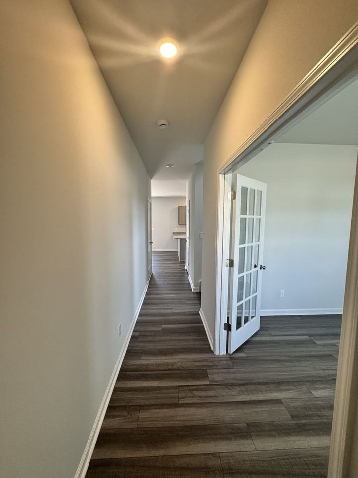 5037 Fallmeade Rd - Photo 3 of 23