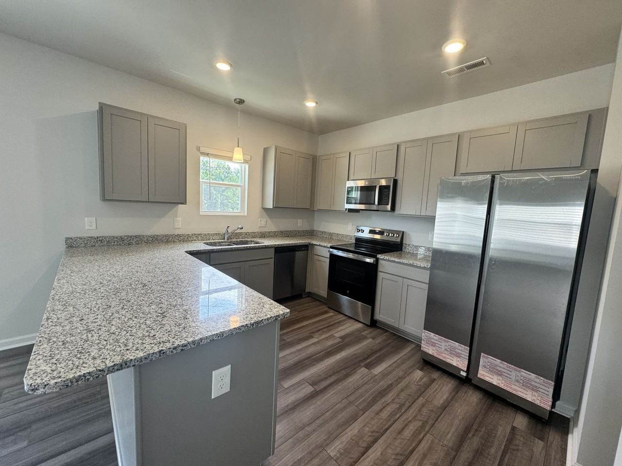 5037 Fallmeade Rd - Photo 6 of 23