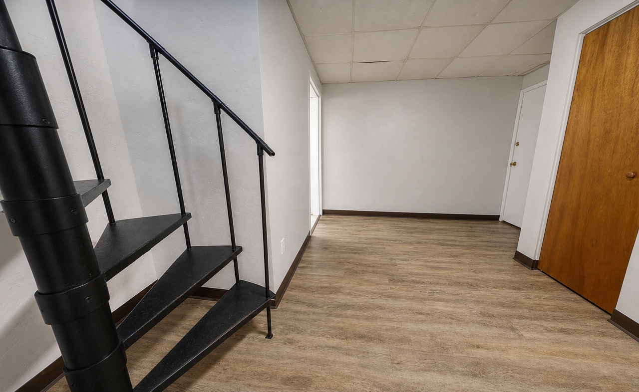 6333 WALNUT STREETAPT 1D #1D - Photo 3 of 7