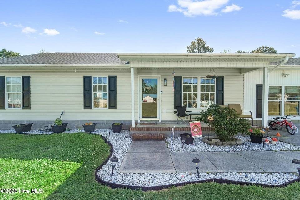 185 Liberty Park Rd #1 - Photo 2 of 12