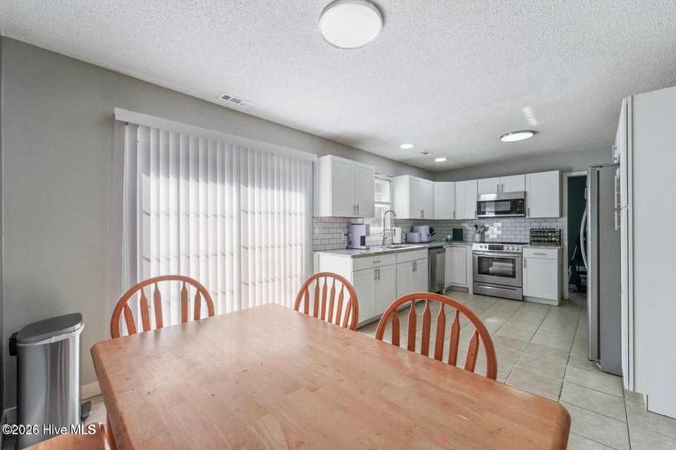 185 Liberty Park Rd #1 - Photo 5 of 12