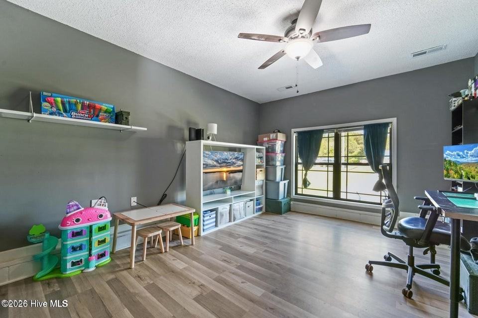 185 Liberty Park Rd #1 - Photo 6 of 12